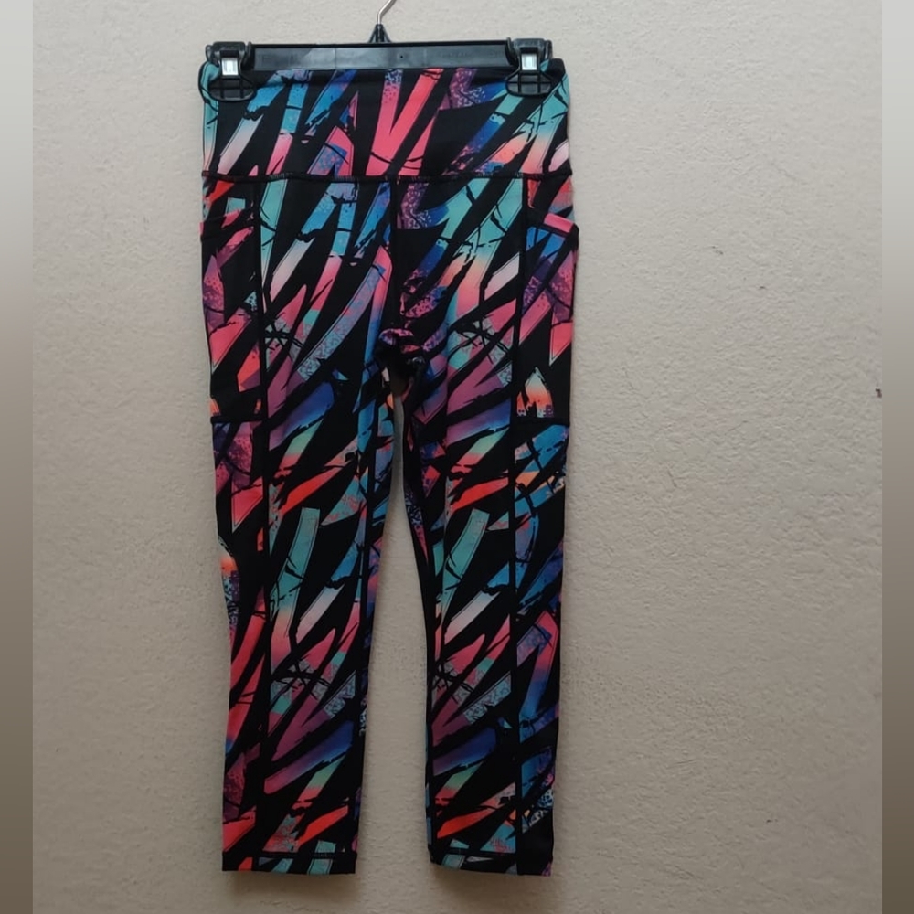 Constantly Varied Gear Saved By the 90's XS NWOT Capri